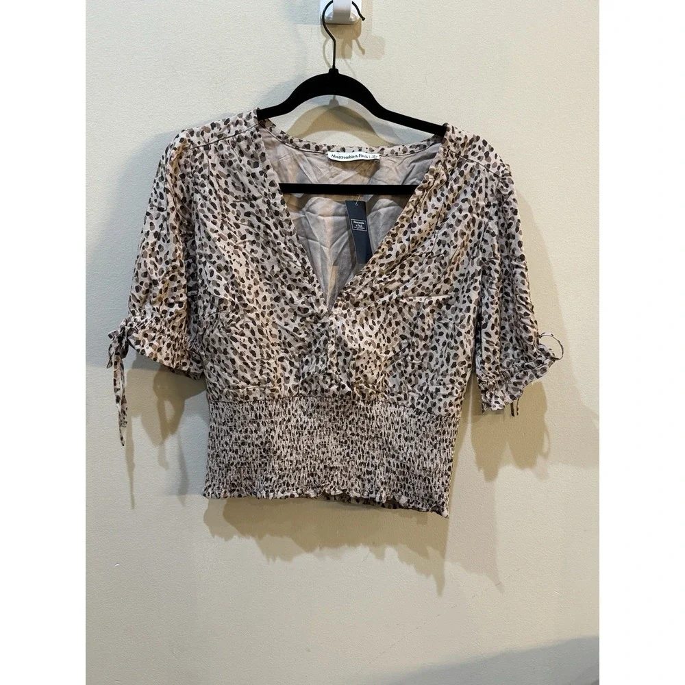 Abercrombie & Fitch Leopard Print Smocked Waist V Neck Puff Tie Sleeve Blouse